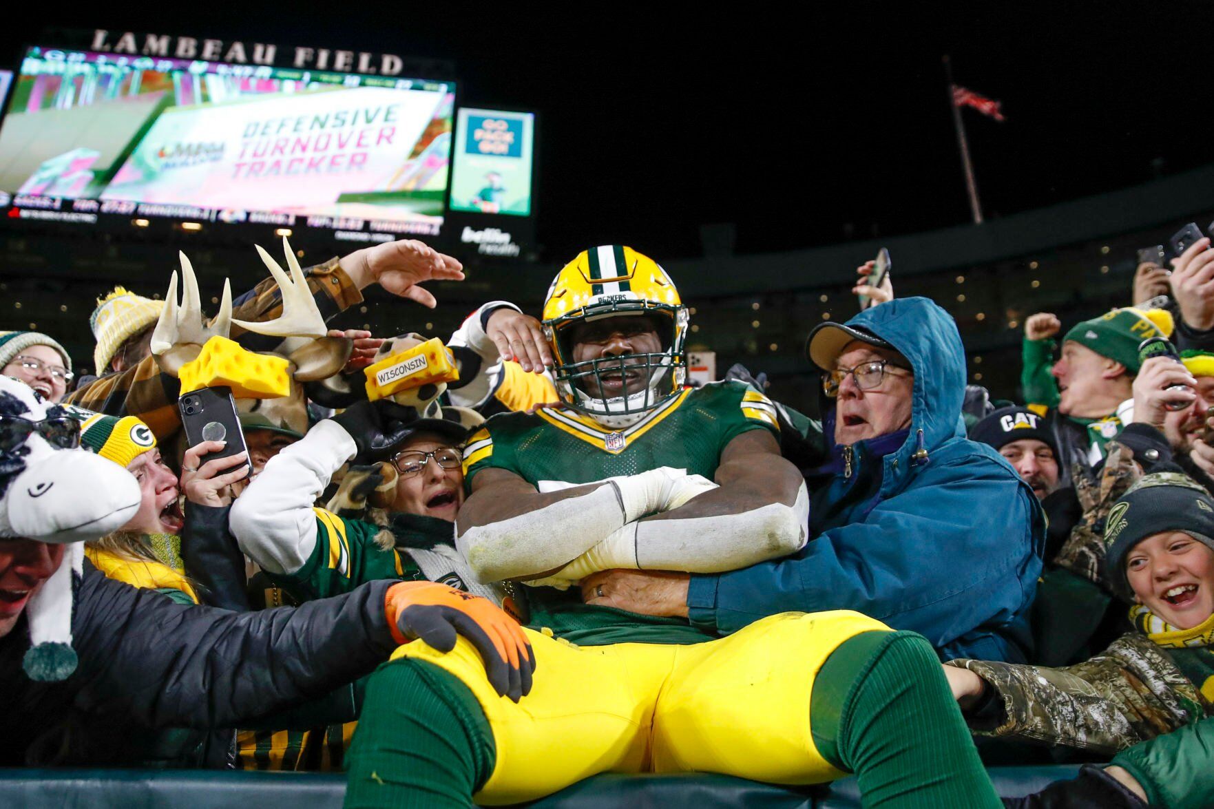 Rams Packers Football